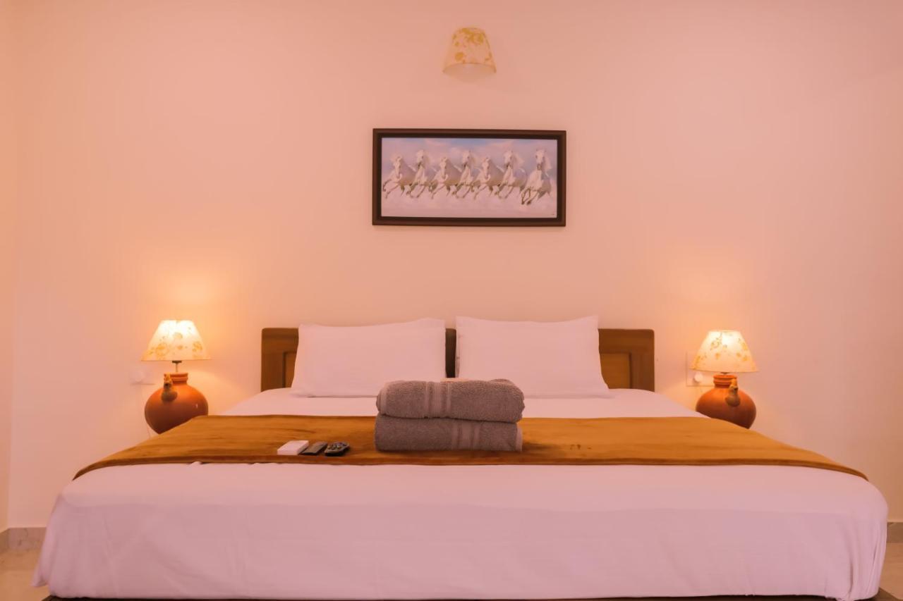 Primavera Holiday Homes-Family Run Goan Guest House カンドリム エクステリア 写真