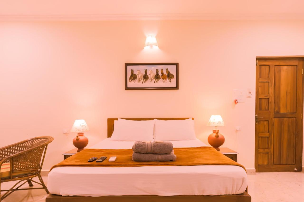 Primavera Holiday Homes-Family Run Goan Guest House カンドリム エクステリア 写真