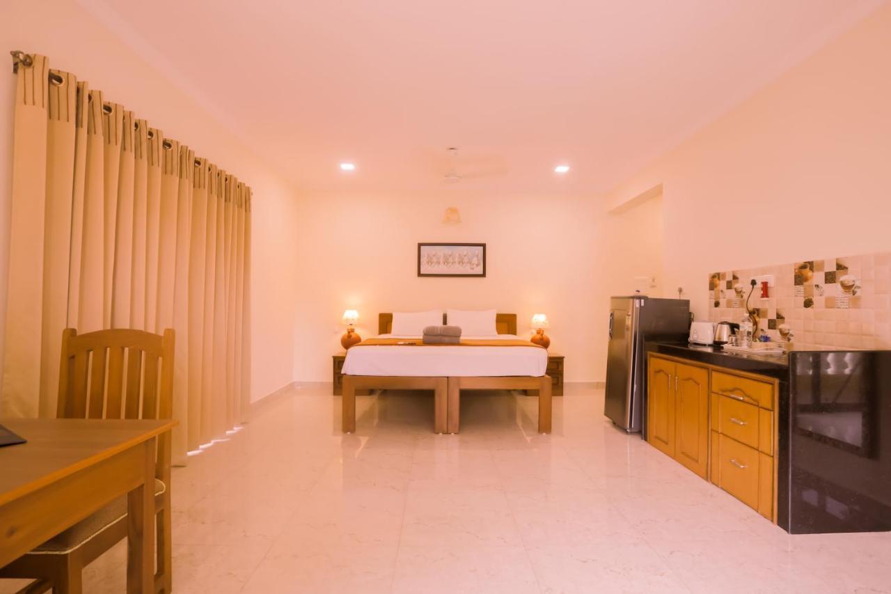 Primavera Holiday Homes-Family Run Goan Guest House カンドリム エクステリア 写真