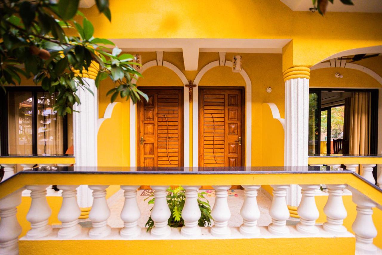 Primavera Holiday Homes-Family Run Goan Guest House カンドリム エクステリア 写真