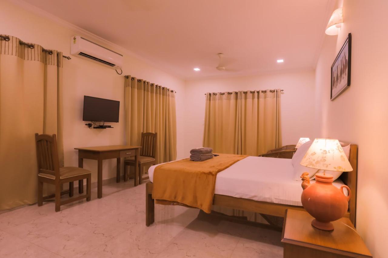 Primavera Holiday Homes-Family Run Goan Guest House カンドリム エクステリア 写真
