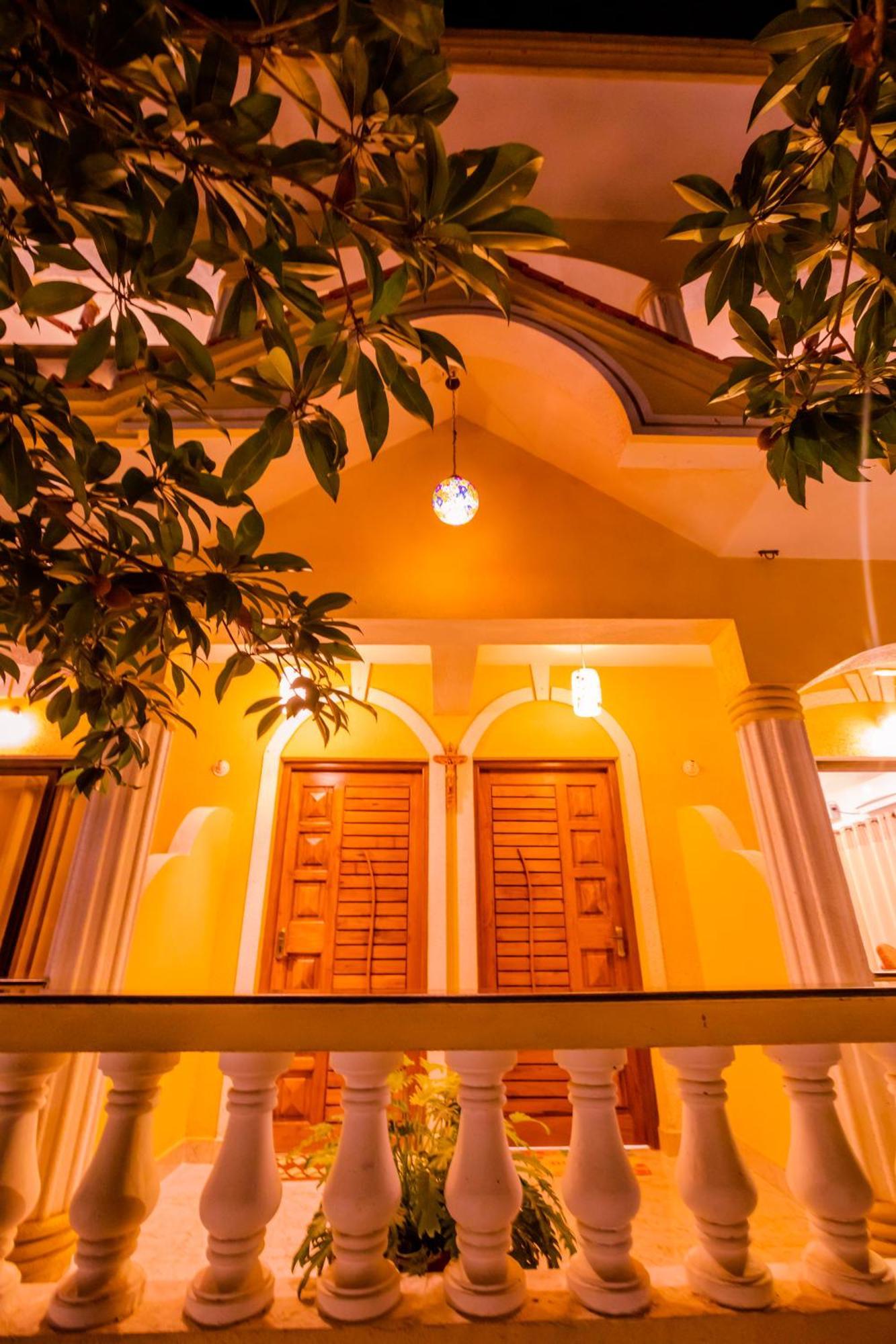 Primavera Holiday Homes-Family Run Goan Guest House カンドリム エクステリア 写真