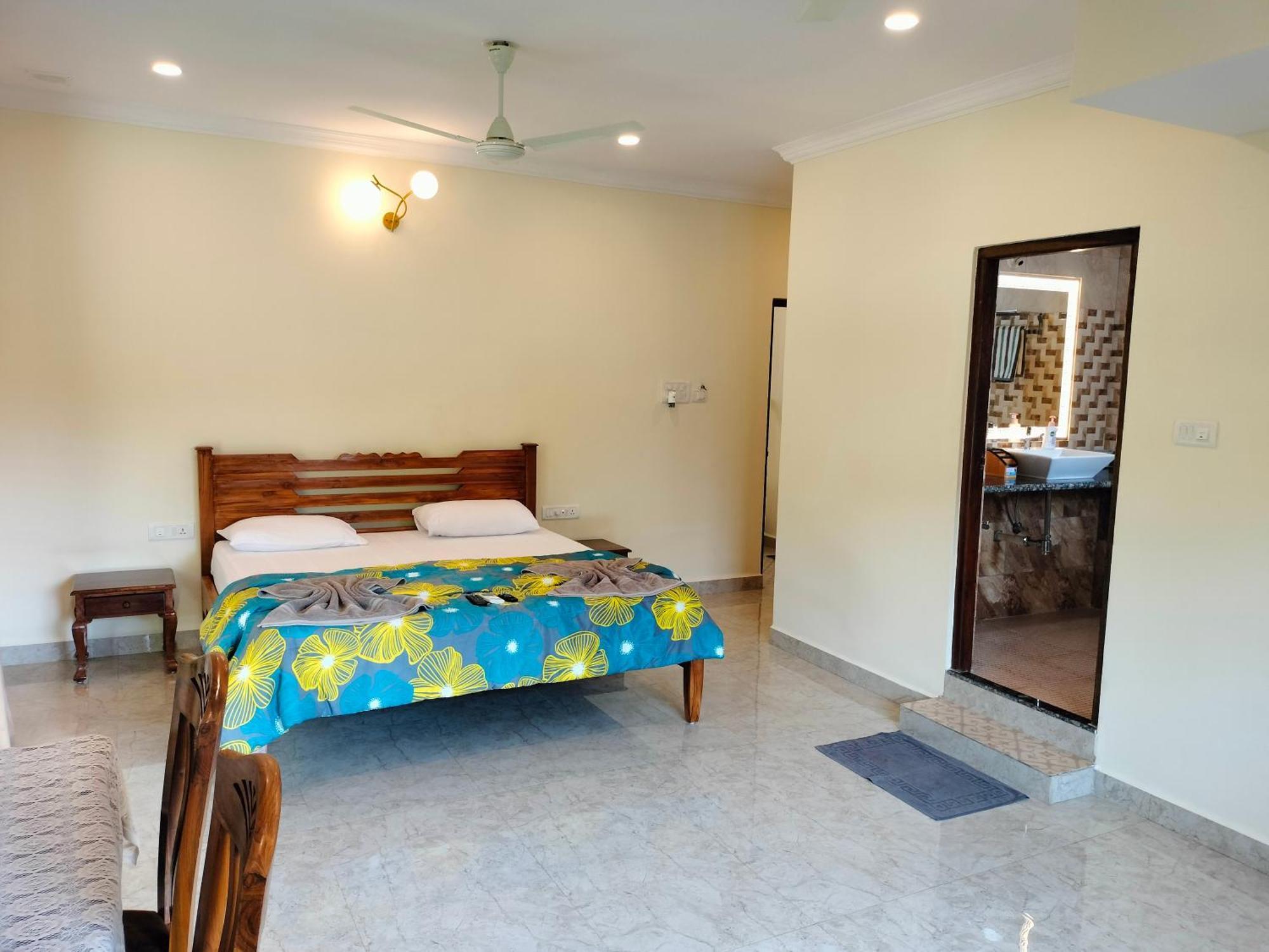 Primavera Holiday Homes-Family Run Goan Guest House カンドリム エクステリア 写真